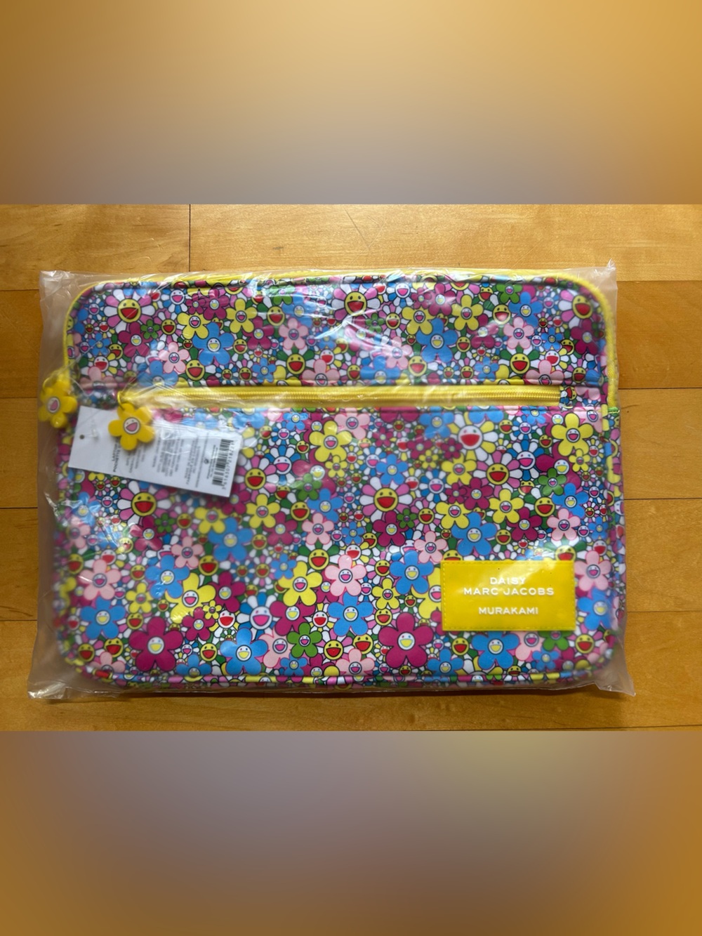 NWT Marc Jacobs Daisy Murakami Multicolor Floral Laptop Sleeve Case Pink Yellow